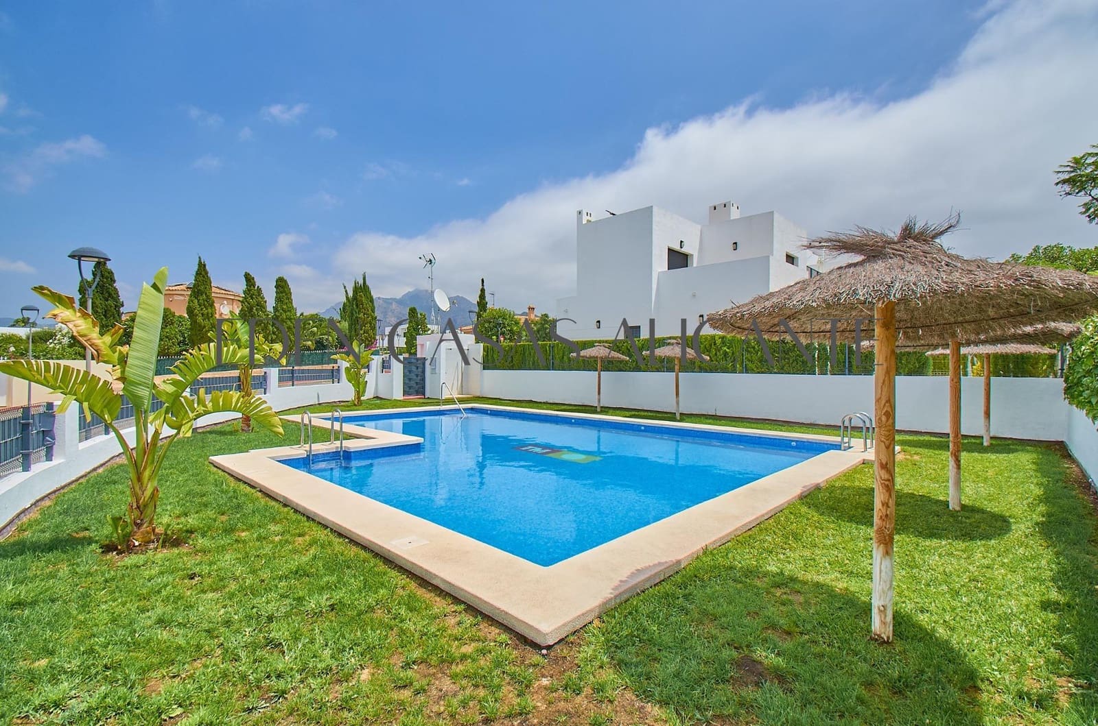 3 Zimmer Doppelhaus zu verkaufen in Busot mit Pool - 395.000 € (Ref: 9936533)