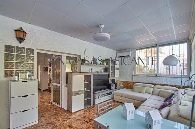 2 makuuhuone Bungalow myytävänä paikassa Coveta Fuma, El Campello - 230 000 € (Ref: 9938339)