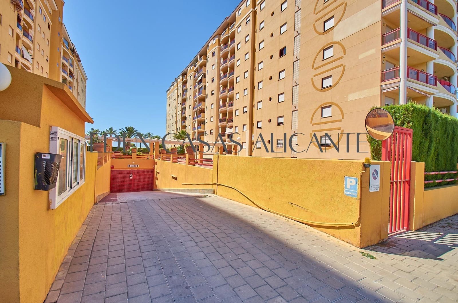 1 bedroom Flat for sale in La Villajoyosa / Vila Joiosa with pool - € 190,000 (Ref: 9949945)