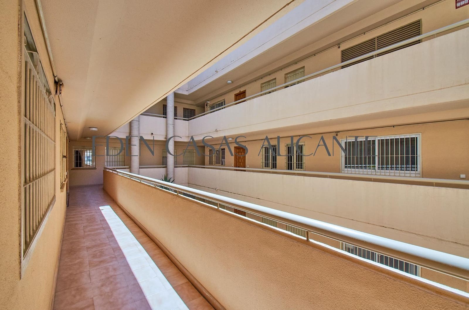 3 slaapkamer Flat te koop in El Campello met zwembad garage - € 360.000 (Ref: 9975585)
