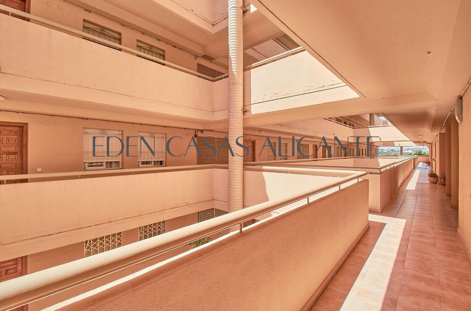 3 slaapkamer Flat te koop in El Campello met zwembad garage - € 360.000 (Ref: 9975585)
