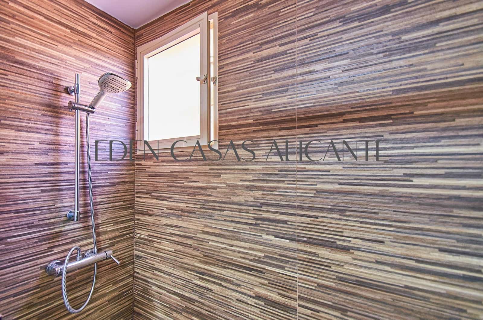 3 slaapkamer Flat te koop in El Campello met zwembad garage - € 360.000 (Ref: 9975585)