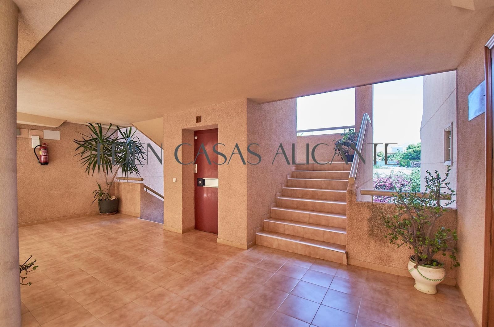 3 slaapkamer Flat te koop in El Campello met zwembad garage - € 360.000 (Ref: 9975585)