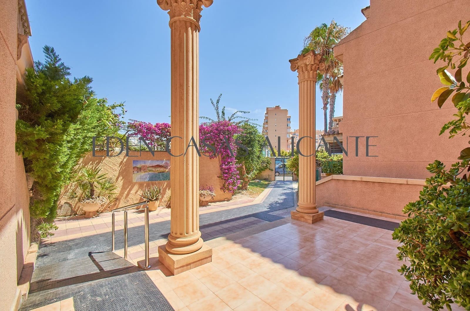 3 slaapkamer Flat te koop in El Campello met zwembad garage - € 360.000 (Ref: 9975585)