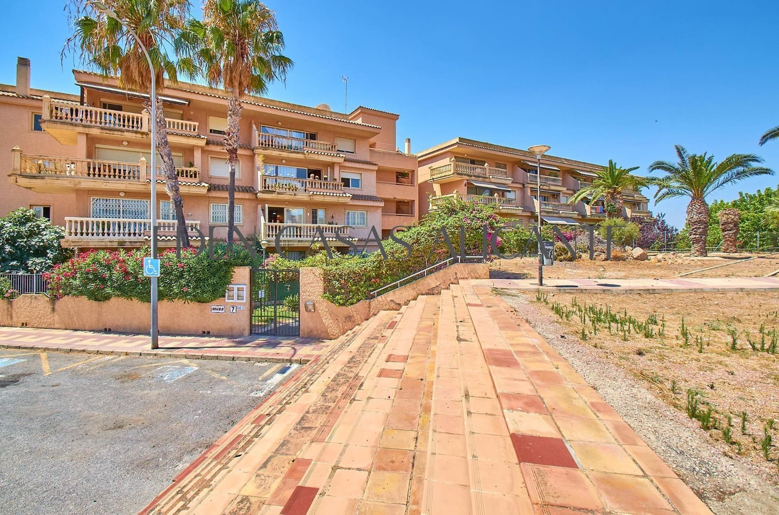 3 slaapkamer Flat te koop in El Campello met zwembad garage - € 360.000 (Ref: 9975585)