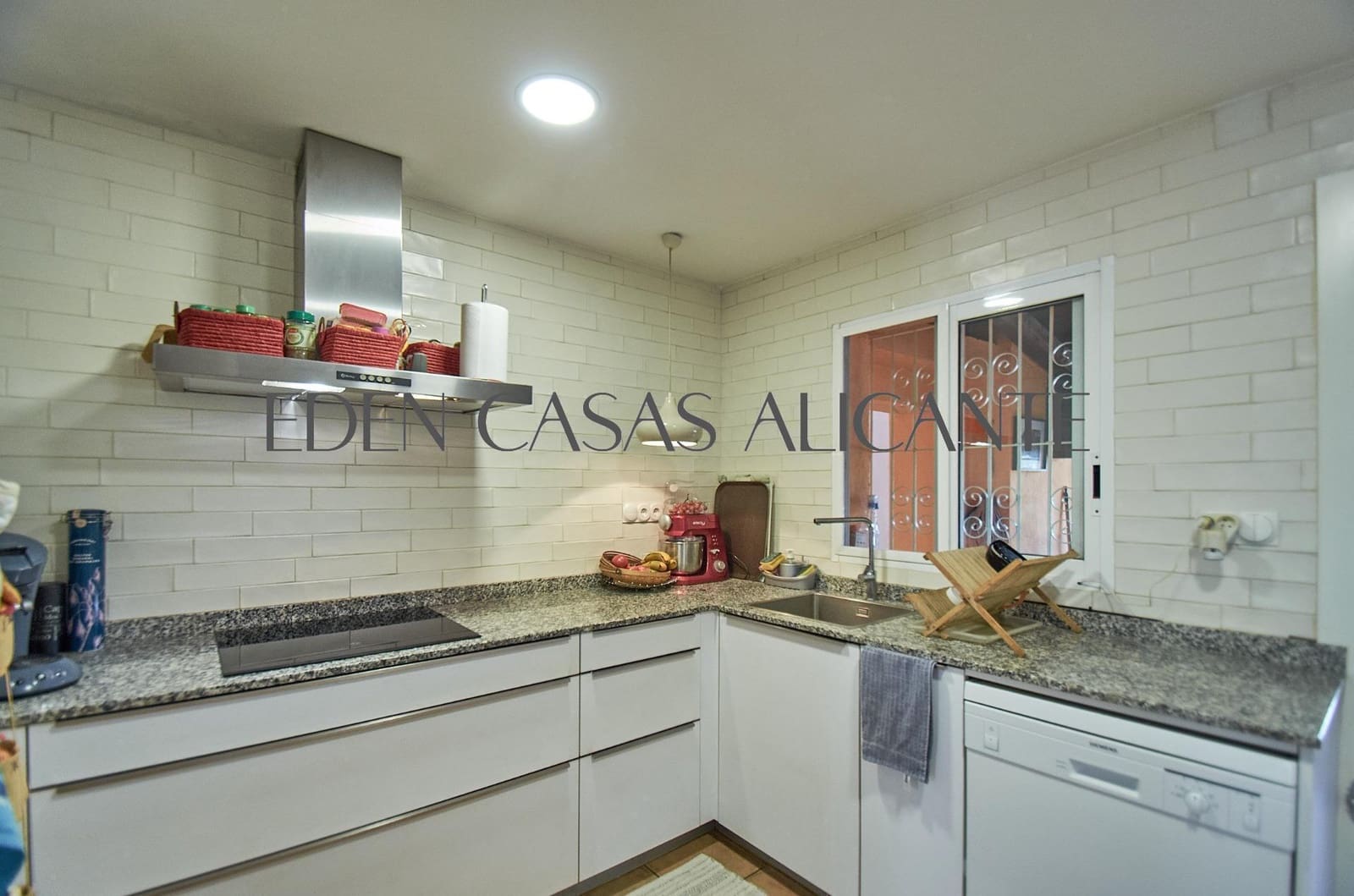 4 soverom Villa til salgs i Busot med svømmebasseng garasje - € 475 000 (Ref: 9998923)