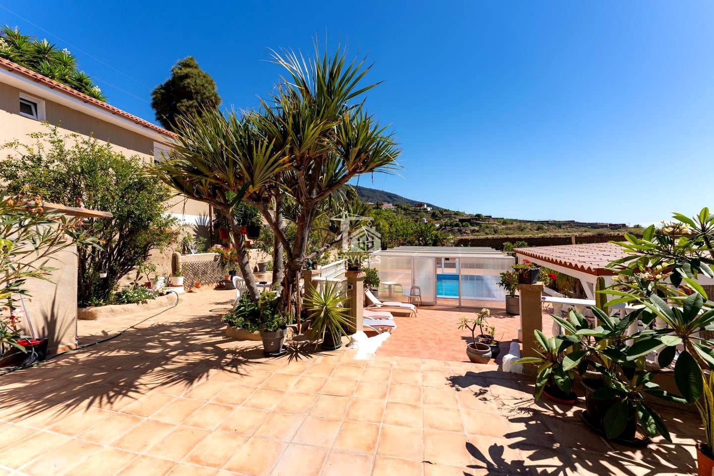 4 soveværelse Villa til salg i Candelaria med swimmingpool garage - € 840.000 (Ref: 8977485)