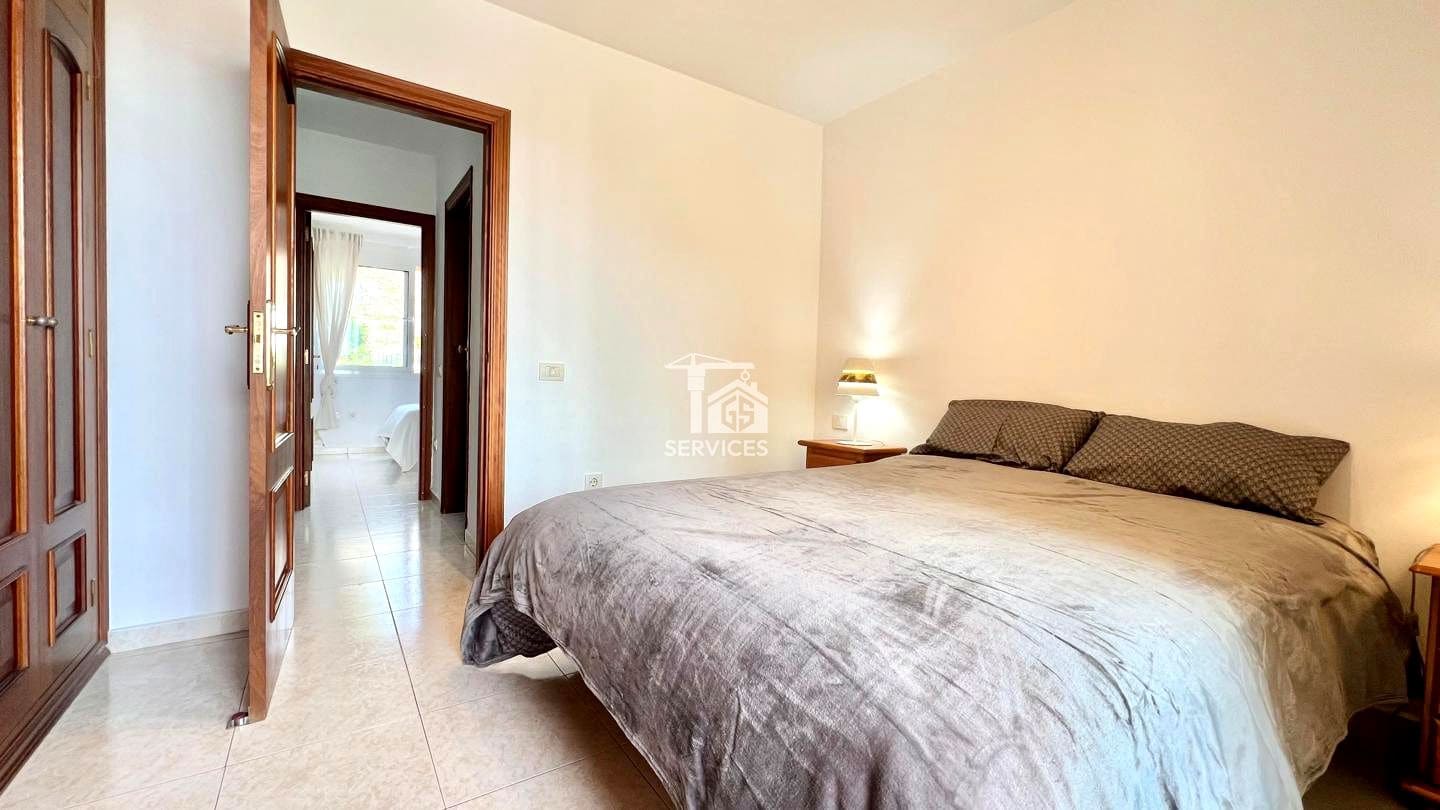 2 sovrum Lägenhet till salu i Arona med pool garage - 415 000 € (Ref: 9006351)