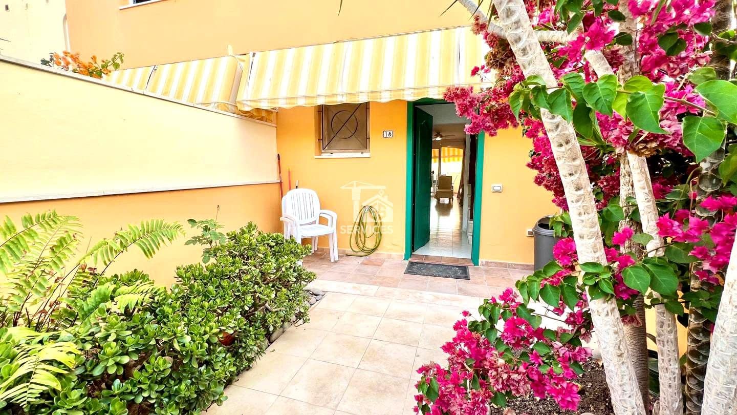 2 sovrum Lägenhet till salu i Arona med pool garage - 415 000 € (Ref: 9006351)