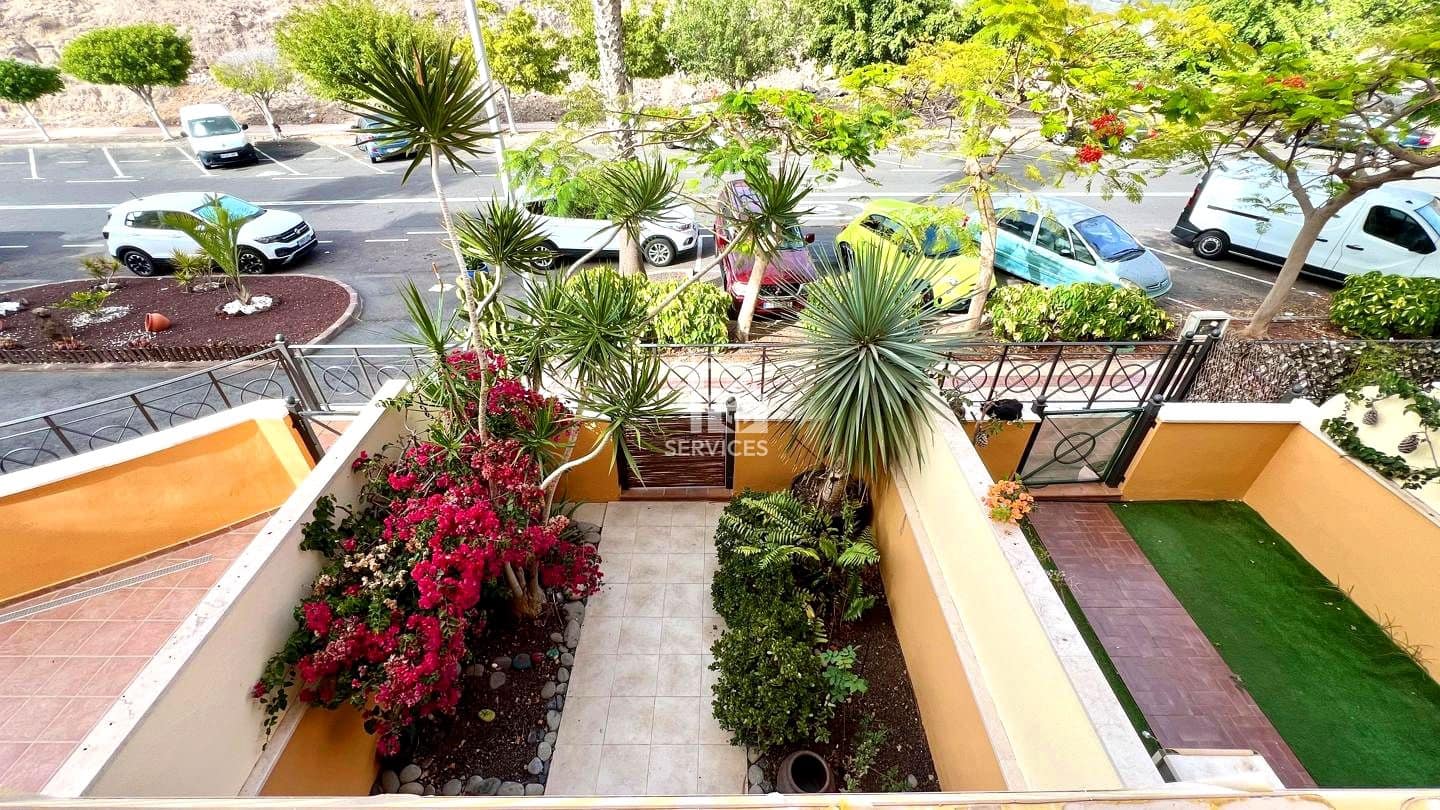 2 sovrum Lägenhet till salu i Arona med pool garage - 415 000 € (Ref: 9006351)