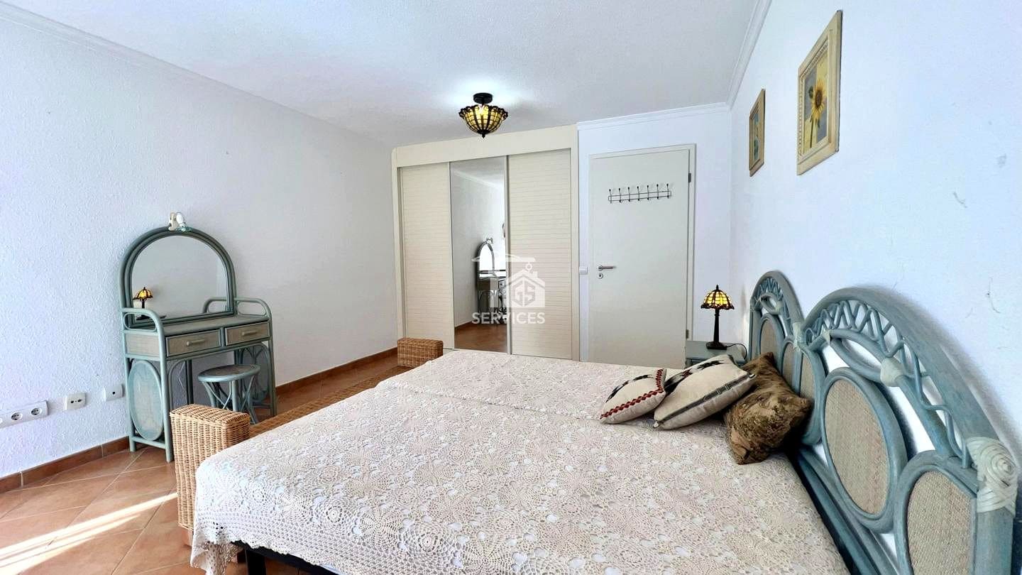 1 bedroom Flat for sale in Arona with garage - € 399,000 (Ref: 9074381)