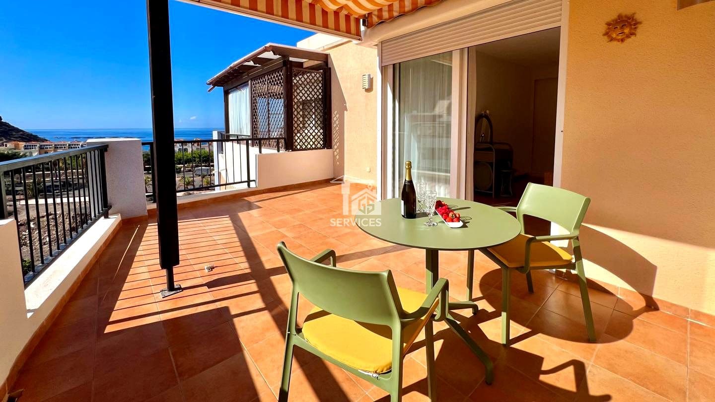 1 bedroom Flat for sale in Arona with garage - € 399,000 (Ref: 9074381)