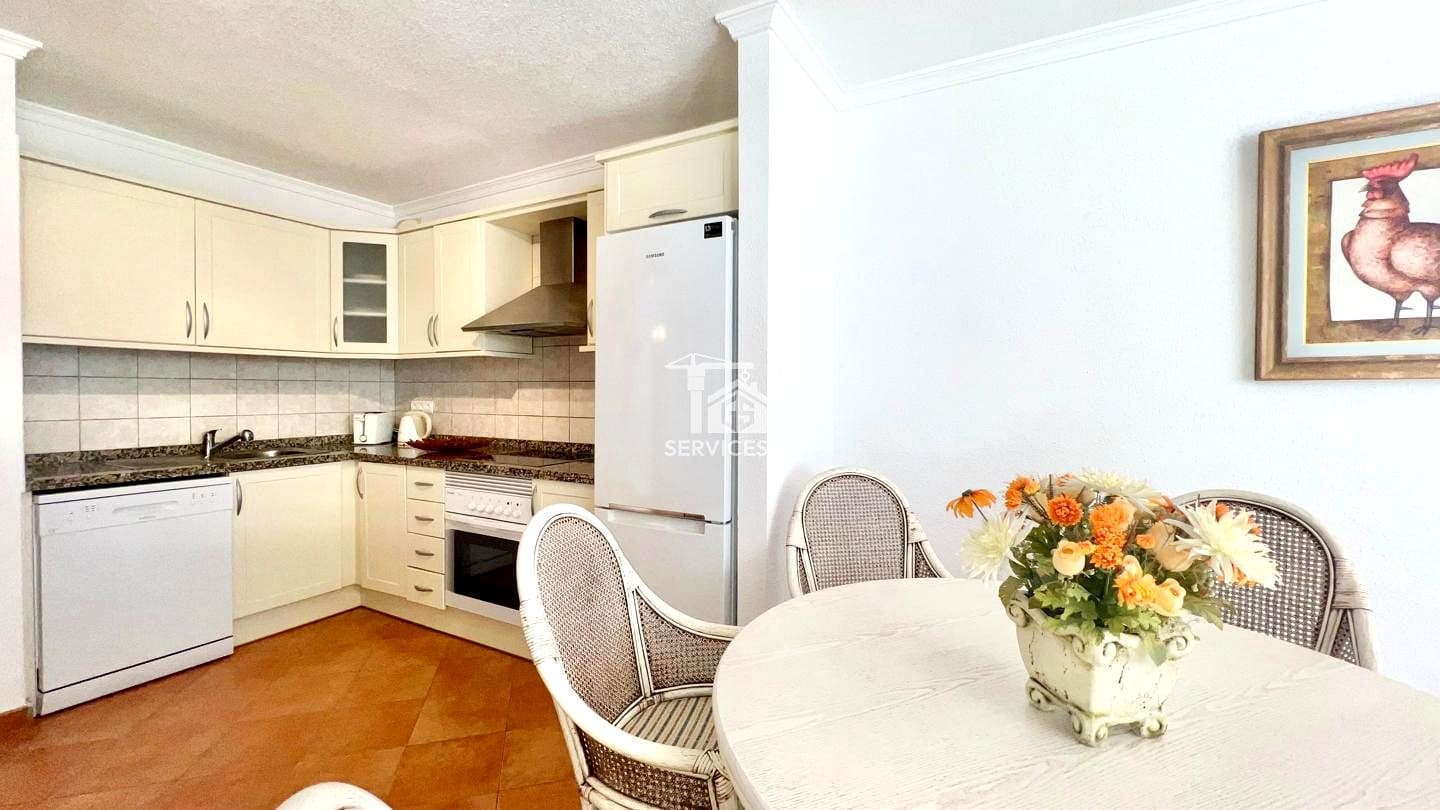 1 bedroom Flat for sale in Arona with garage - € 399,000 (Ref: 9074381)