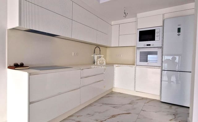 2 slaapkamer Flat te koop in Los Gigantes, Santiago del Teide met zwembad - € 575.000 (Ref: 9094517)