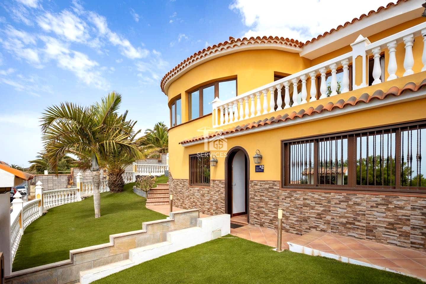 5 soveværelse Villa til salg i San Isidro de Abona med swimmingpool garage - € 699.000 (Ref: 9109834)