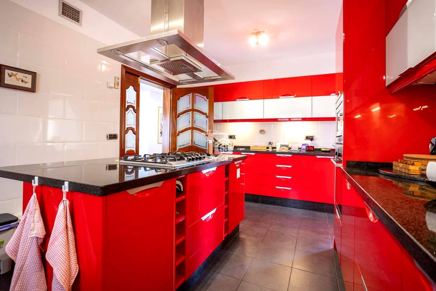 5 soveværelse Villa til salg i San Isidro de Abona med swimmingpool garage - € 699.000 (Ref: 9109834)