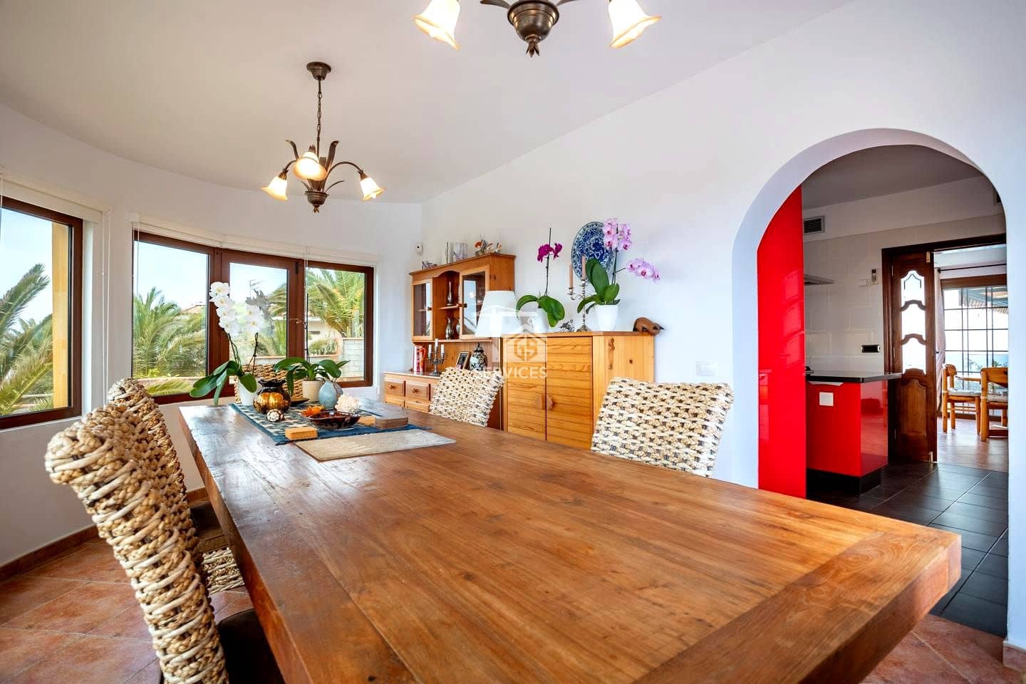 5 soveværelse Villa til salg i San Isidro de Abona med swimmingpool garage - € 699.000 (Ref: 9109834)