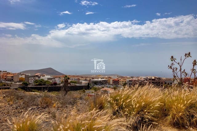 5 Zimmer Villa zu verkaufen in San Isidro de Abona, Granadilla de Abona mit Pool Garage - 699.000 € (Ref: 9109834)