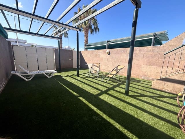 1 chambre Appartement à vendre à Playa del Duque, Adeje avec piscine - 405 000 € (Ref: 9118617)