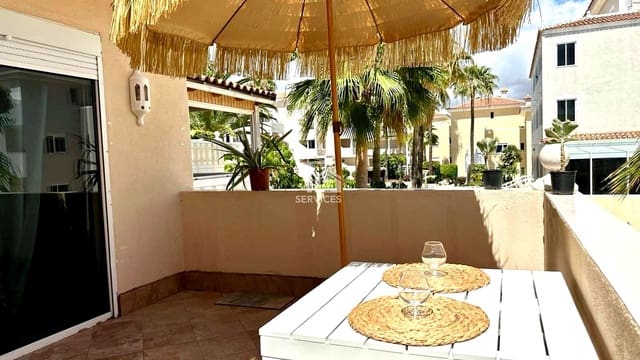1 slaapkamer Flat te koop in Chayofa, Arona met zwembad - € 209.000 (Ref: 9142596)