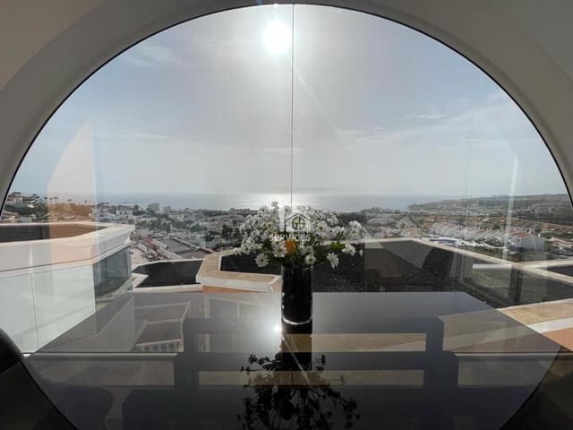 4 Zimmer Villa zu verkaufen in San Eugenio Bajo, Adeje mit Pool Garage - 750.000 € (Ref: 9142646)