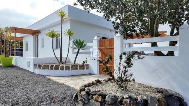 3 sovrum Villa till salu i Adeje med pool - 590 000 € (Ref: 9150986)
