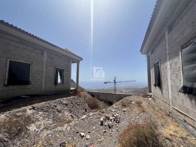 5 soverom Villa til salgs i Adeje med svømmebasseng garasje - € 2 199 000 (Ref: 9163014)