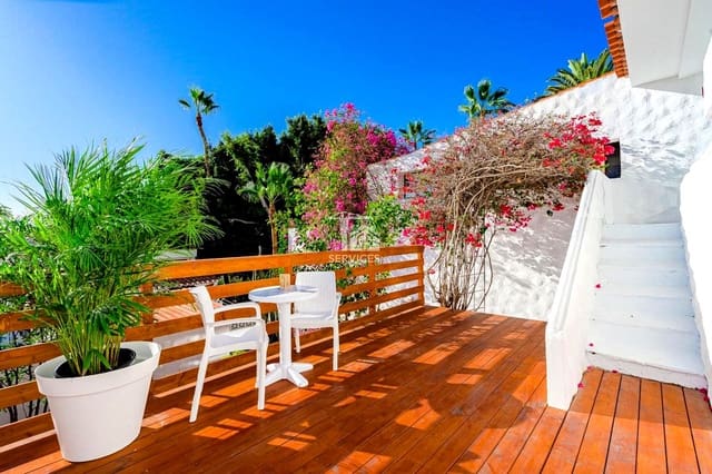 2 soveværelse Villa til salg i Chayofa, Arona med swimmingpool - € 398.000 (Ref: 9166584)