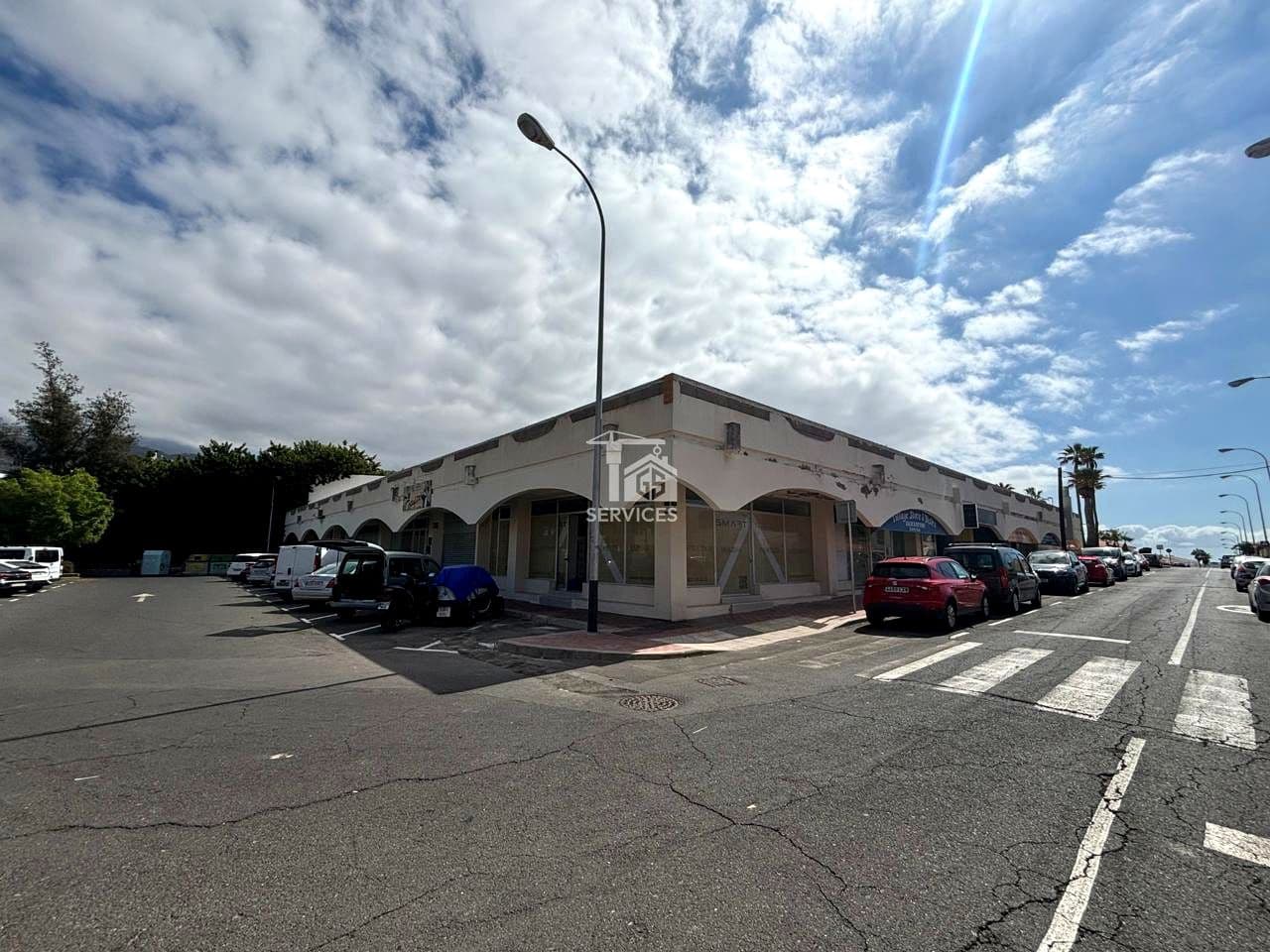 Entreprise de 4 chambres à louer à Adeje - 4 500 € (Ref: 9177585)