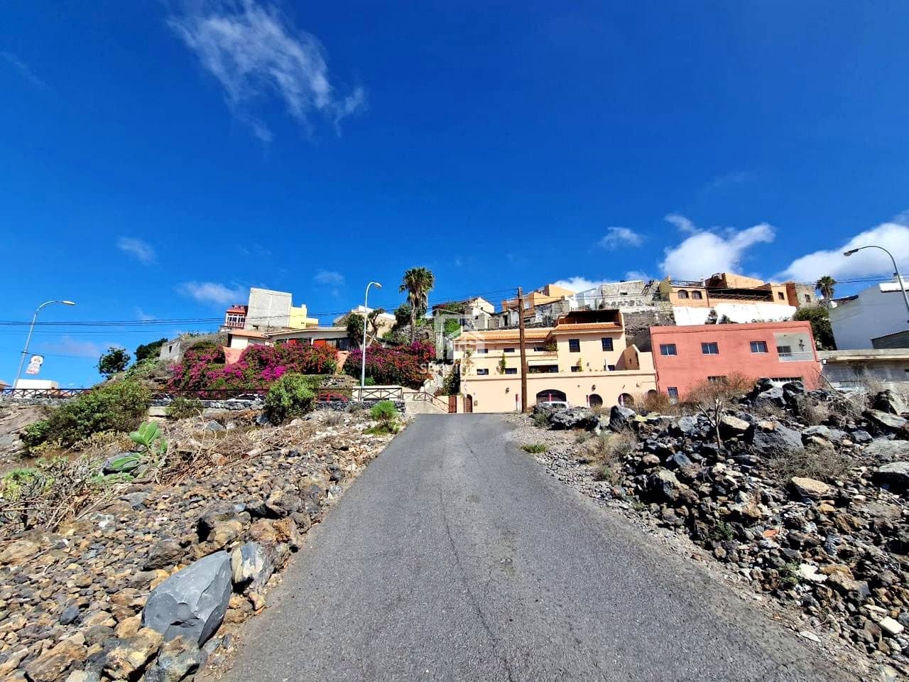 4 slaapkamer Villa te koop in Guia de Isora - € 195.000 (Ref: 9198364)