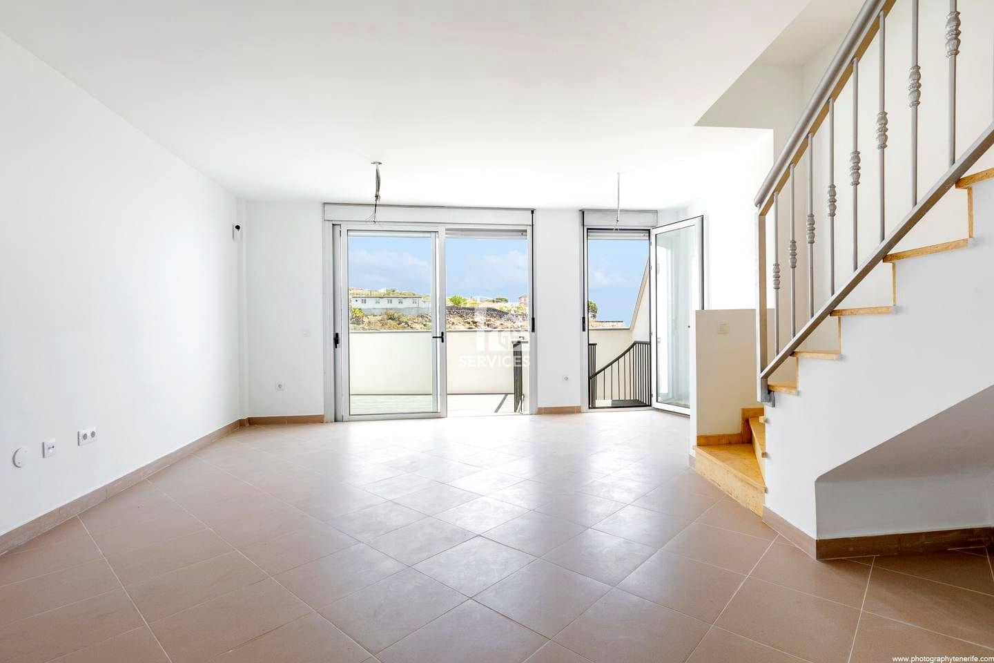 2 soveværelse Villa til salg i Adeje med garage - € 330.000 (Ref: 9198440)