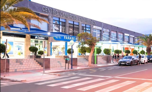 1 bedroom Business for sale in Torviscas Bajo, Adeje with garage - € 195,000 (Ref: 9198525)