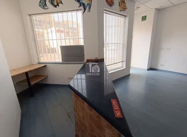 4 bedroom Business for sale in Puerto Santiago, Santiago del Teide - € 180,000 (Ref: 9219201)