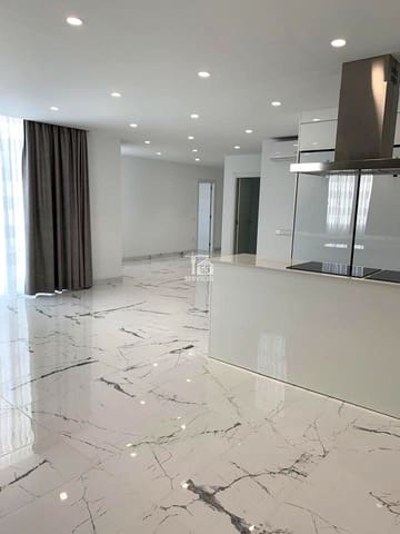 2 sovrum Lägenhet till salu i Los Cristianos, Arona med pool garage - 800 000 € (Ref: 9225997)