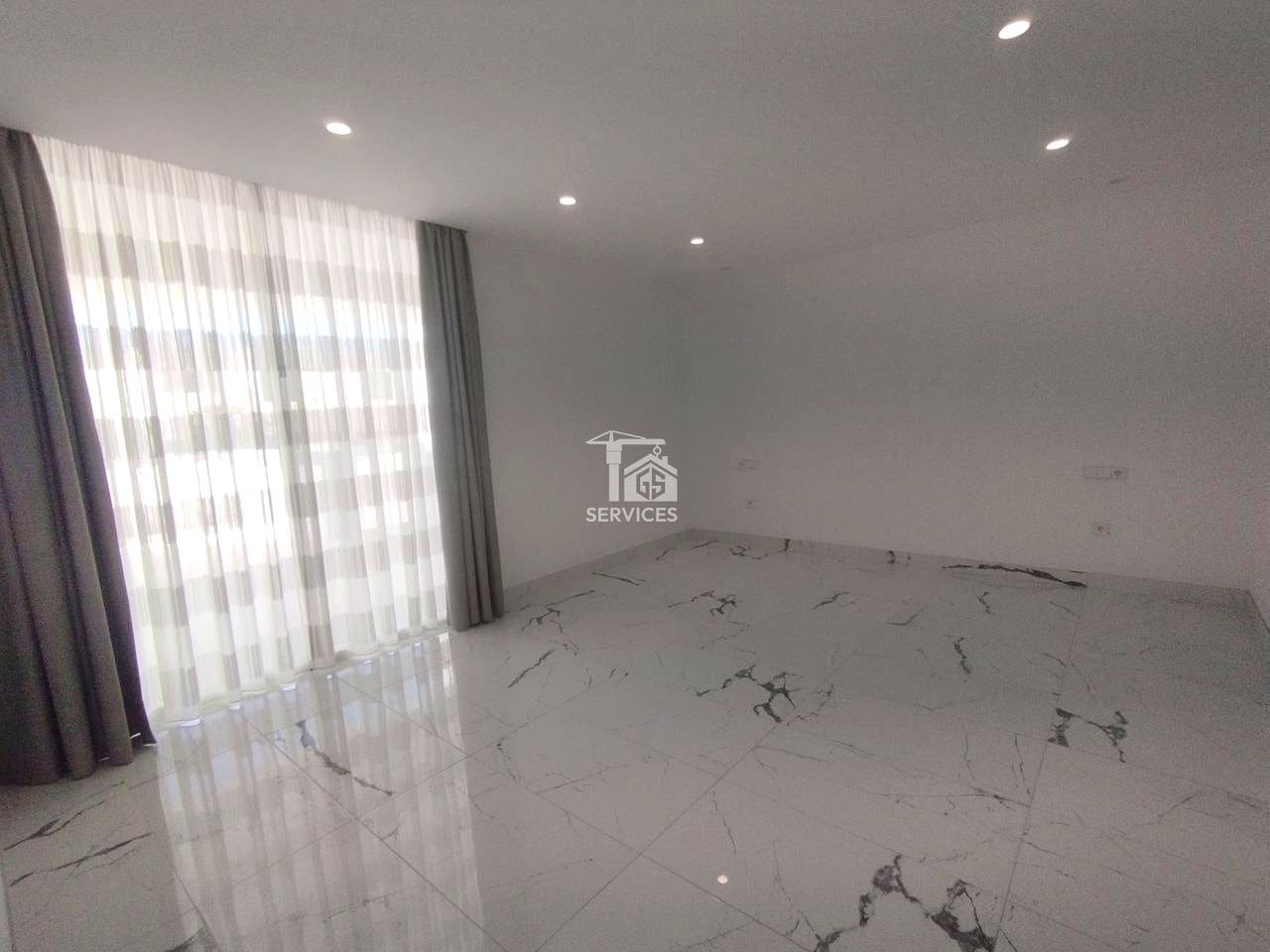 2 soveværelse Lejlighed til salg i Arona med swimmingpool garage - € 800.000 (Ref: 9225997)