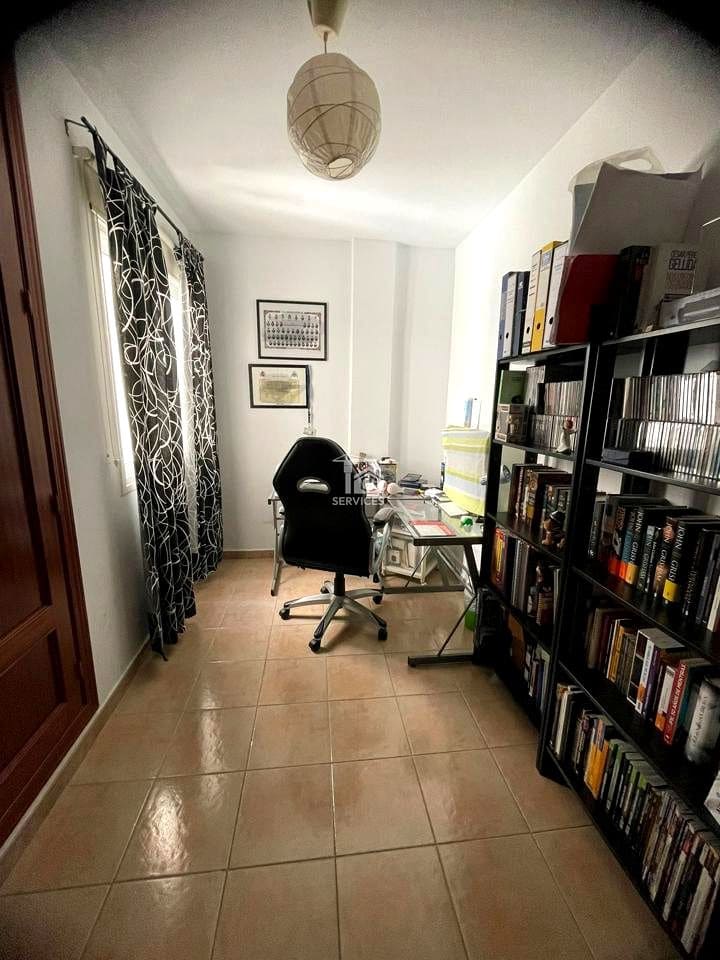 2 sovrum Lägenhet till salu i Granadilla de Abona med garage - 190 000 € (Ref: 9230676)