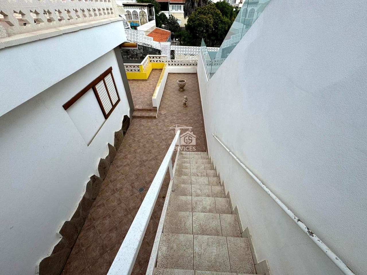 2 soveværelse Villa til salg i Arona med garage - € 660.000 (Ref: 9242478)