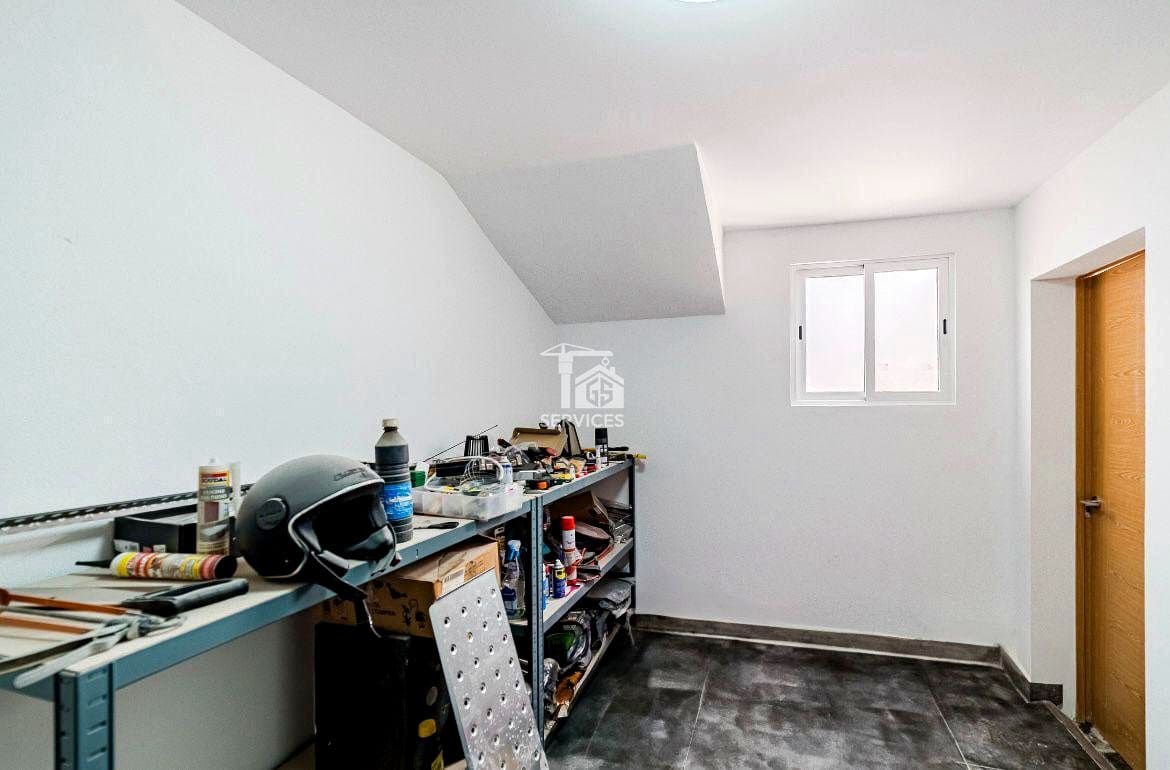 3 slaapkamer Villa te koop in San Miguel de Abona met zwembad - € 420.000 (Ref: 9247855)