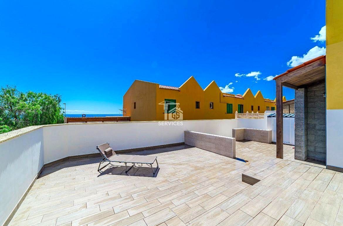 3 slaapkamer Villa te koop in San Miguel de Abona met zwembad - € 420.000 (Ref: 9247855)