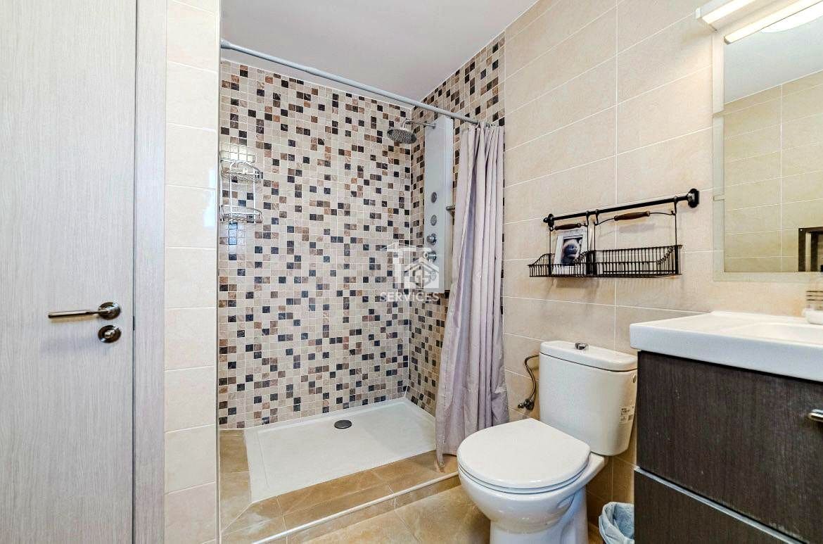 3 slaapkamer Villa te koop in San Miguel de Abona met zwembad - € 420.000 (Ref: 9247855)