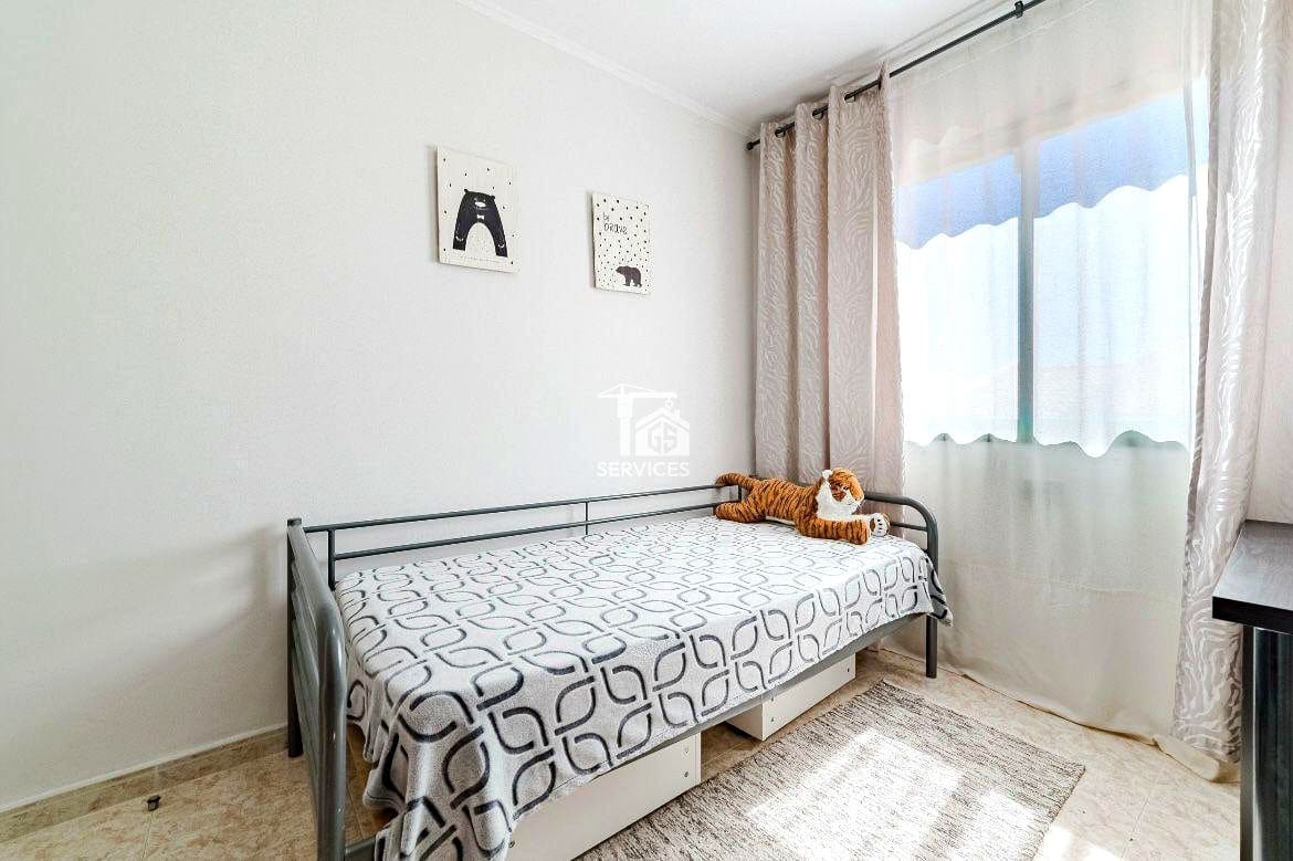 3 slaapkamer Villa te koop in San Miguel de Abona met zwembad - € 420.000 (Ref: 9247855)