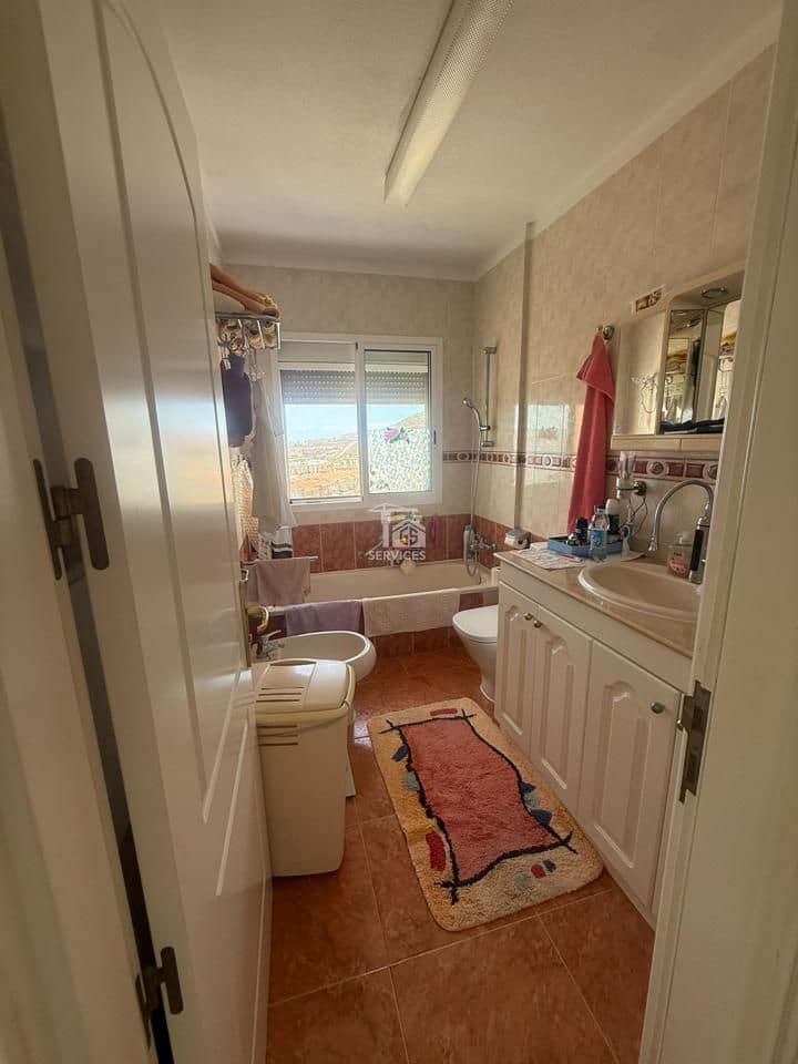 4 soverom Villa til salgs i Adeje med garasje - € 589 000 (Ref: 9256323)