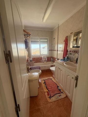 4 soverom Villa til salgs i Torviscas Centro y Alto, Adeje med garasje - € 589 000 (Ref: 9256323)