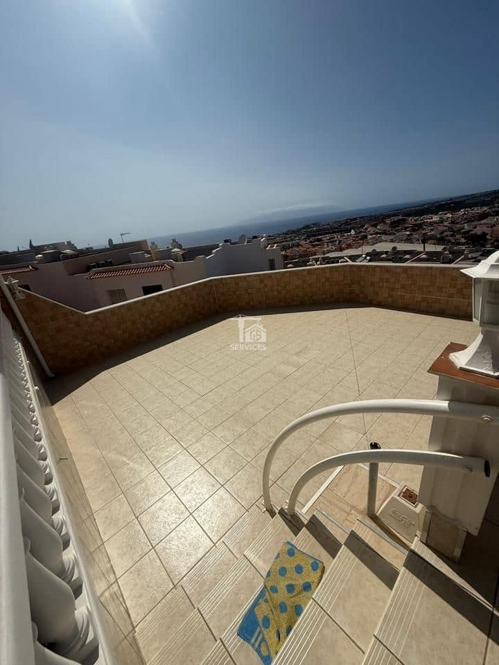 4 soverom Villa til salgs i Adeje med garasje - € 589 000 (Ref: 9256323)