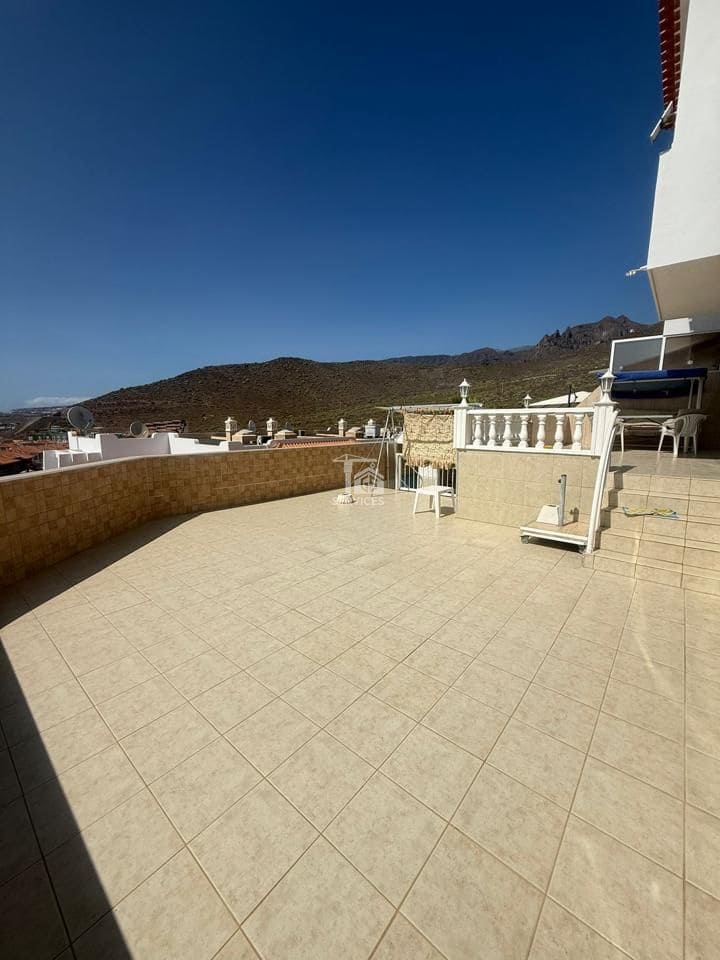 4 soverom Villa til salgs i Adeje med garasje - € 589 000 (Ref: 9256323)