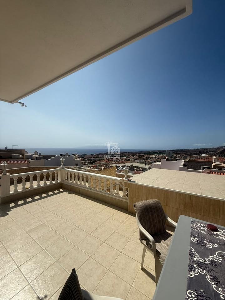 4 soverom Villa til salgs i Adeje med garasje - € 589 000 (Ref: 9256323)