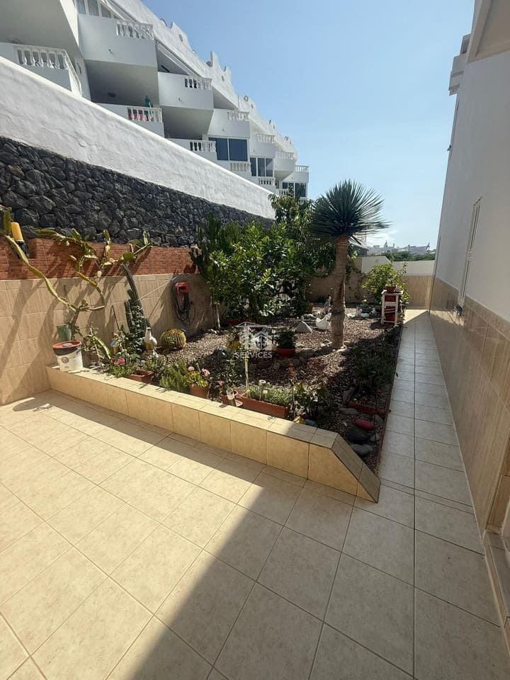 4 soverom Villa til salgs i Adeje med garasje - € 589 000 (Ref: 9256323)