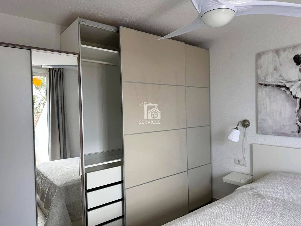 1 soverom Leilighet til salgs i Guia de Isora med svømmebasseng garasje - € 238 000 (Ref: 9261995)