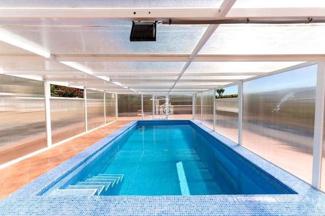 4 slaapkamer Villa te koop in Candelaria met zwembad garage - € 840.000 (Ref: 9262140)