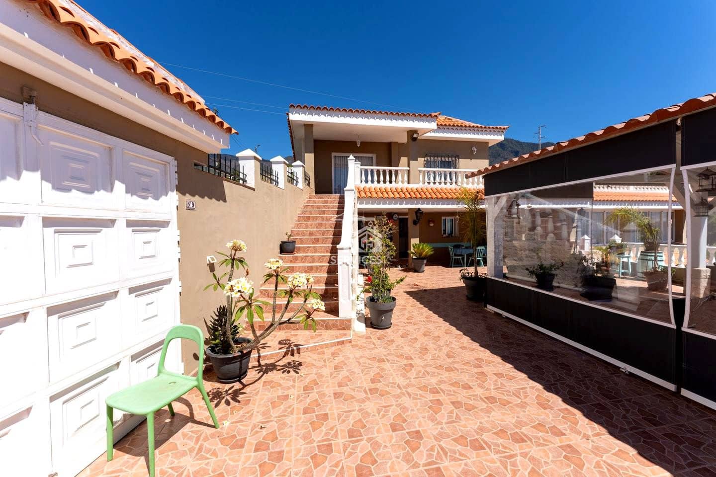 4 slaapkamer Villa te koop in Candelaria met zwembad garage - € 840.000 (Ref: 9262140)